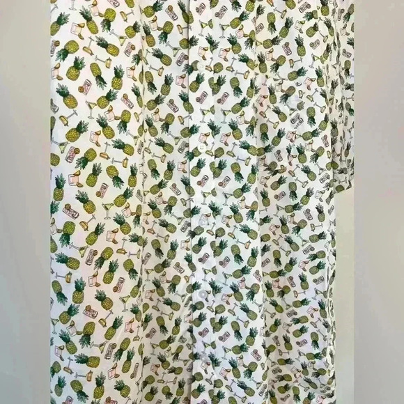 Club Room Men's 2XL Pineapple + Cocktails Print Short Sleeve Button-Up Shirt - Picture 4 of 9